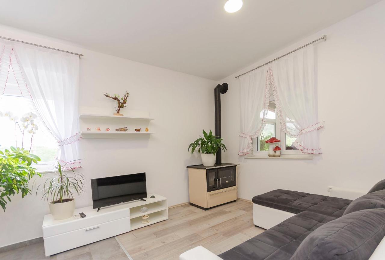 Apartment Luka Rupe Экстерьер фото