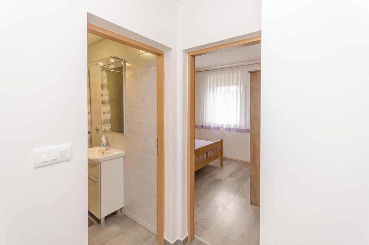 Apartment Luka Rupe Экстерьер фото