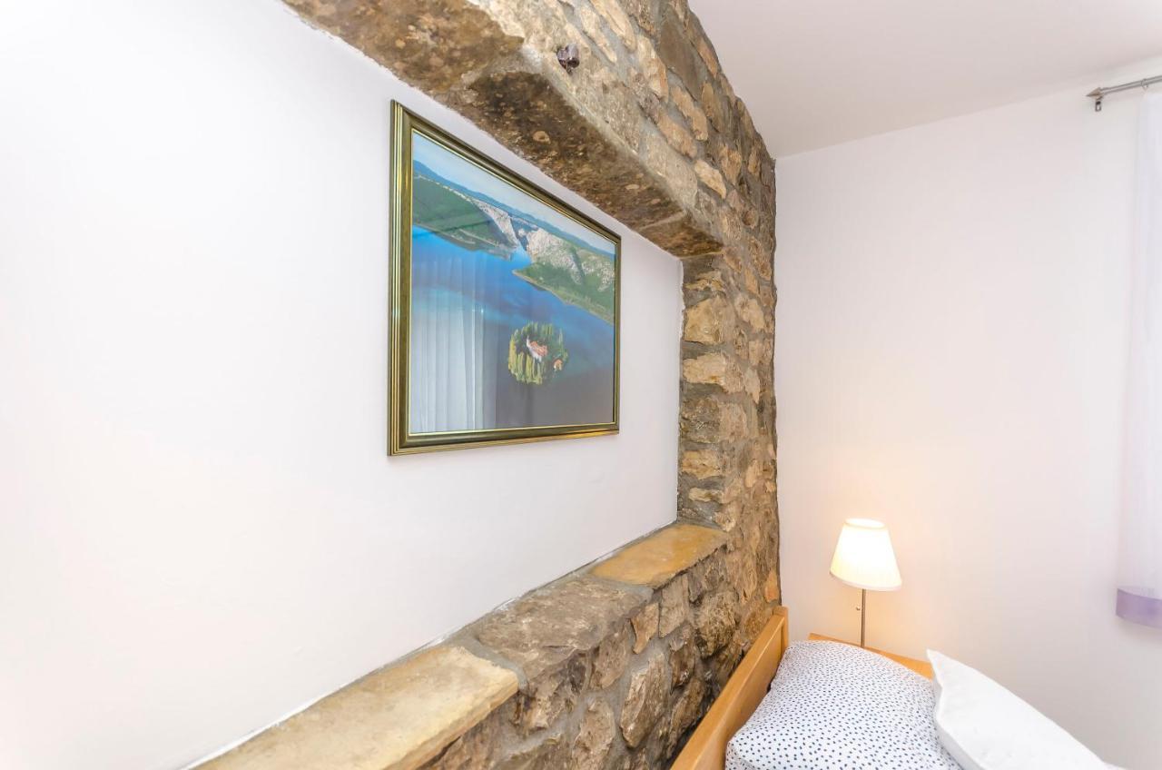 Apartment Luka Rupe Экстерьер фото