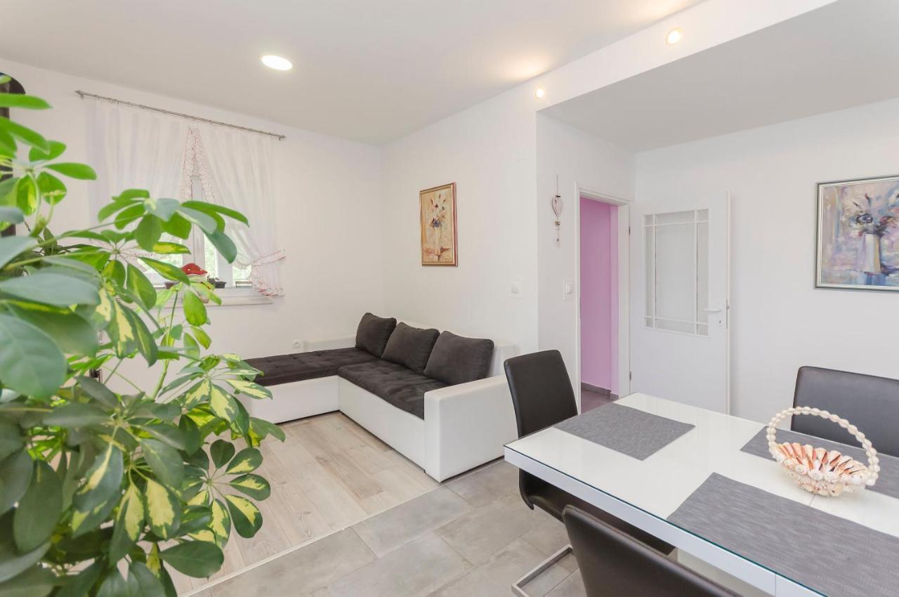 Apartment Luka Rupe Экстерьер фото