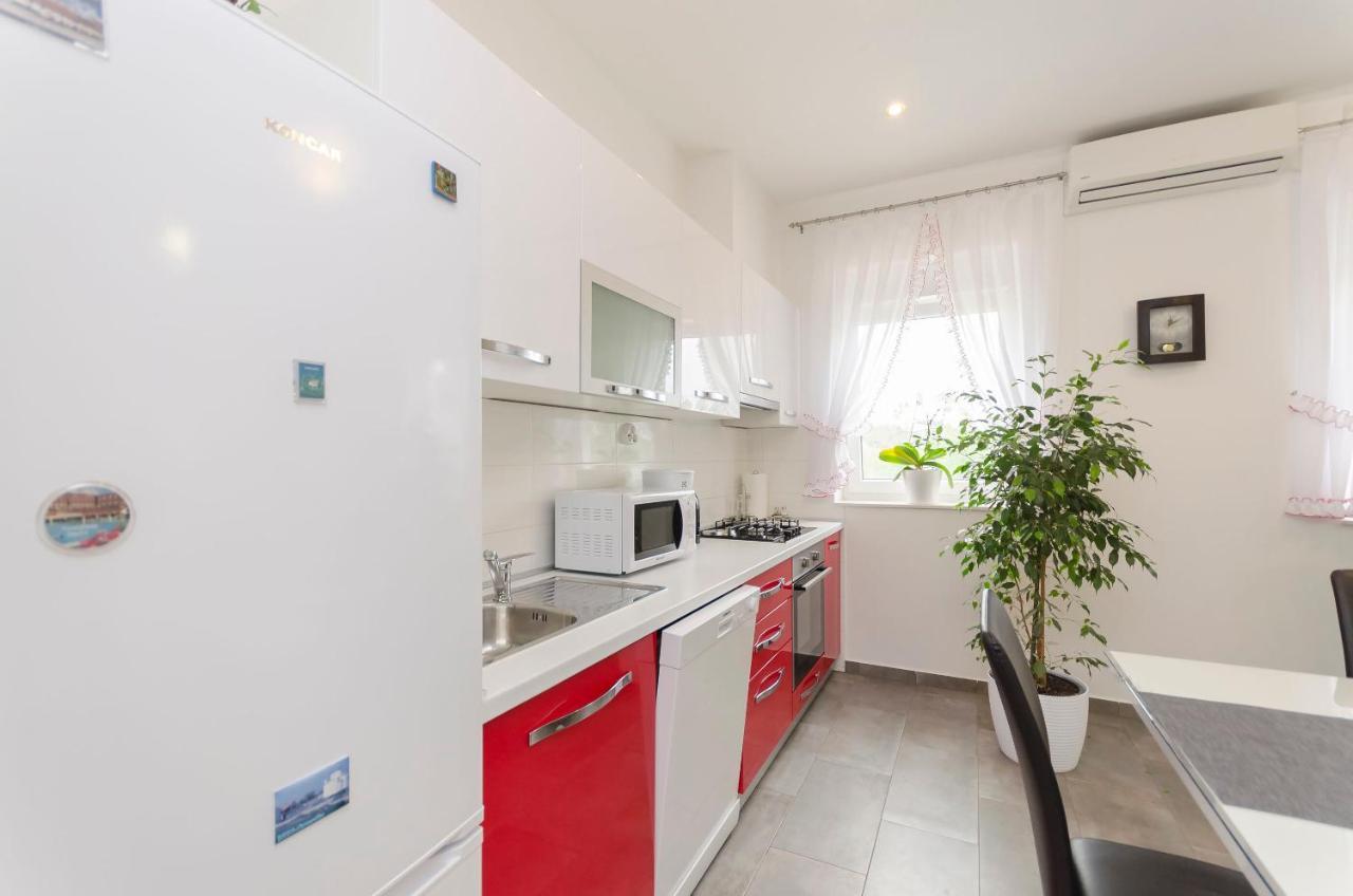 Apartment Luka Rupe Экстерьер фото